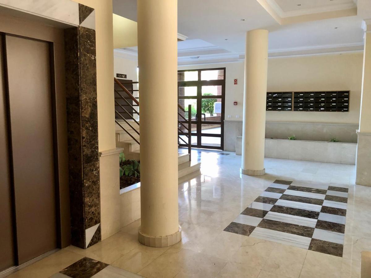 Apartamento Wanda Ifema Con Parking Y Piscina Madrid Exterior photo
