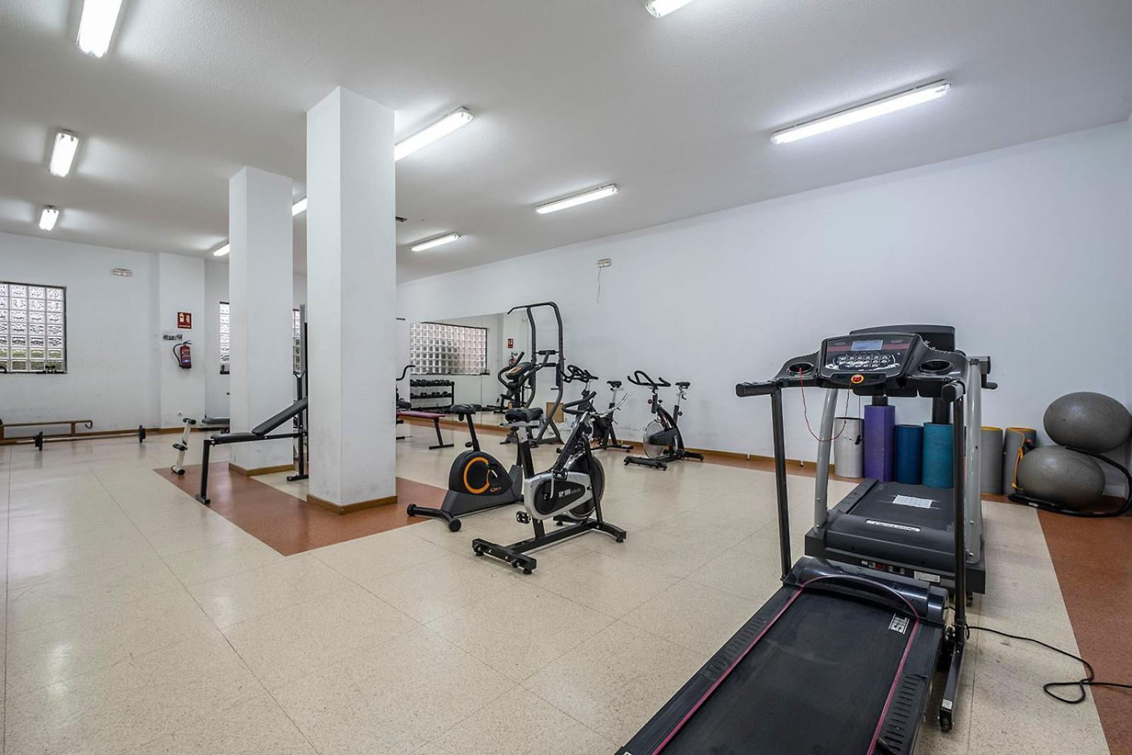 Apartamento Wanda Ifema Con Parking Y Piscina Madrid Exterior photo